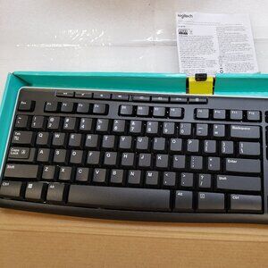 Logitech K270 Wireless Keyboard PC/MAC Includes USB Dongle Receiver
